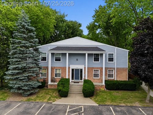 1002-525 E University Dr, Rochester, MI, 48307-2178 | Card Image
