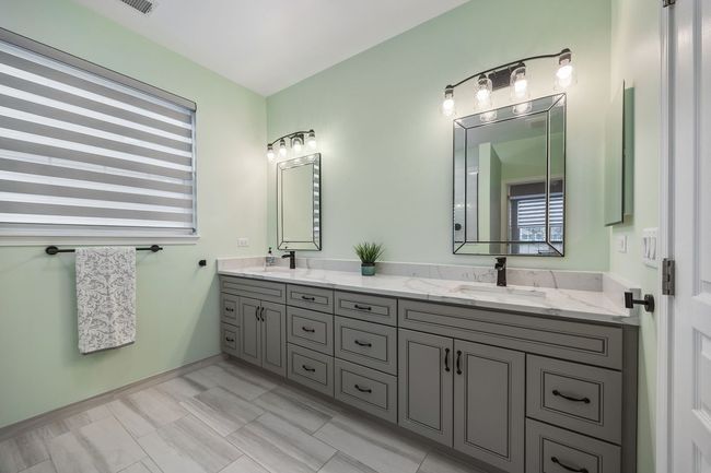 2543 Edgewater Dr, House other with 3 bedrooms, 2 bathrooms and 2 parking in Elgin IL | Image 20