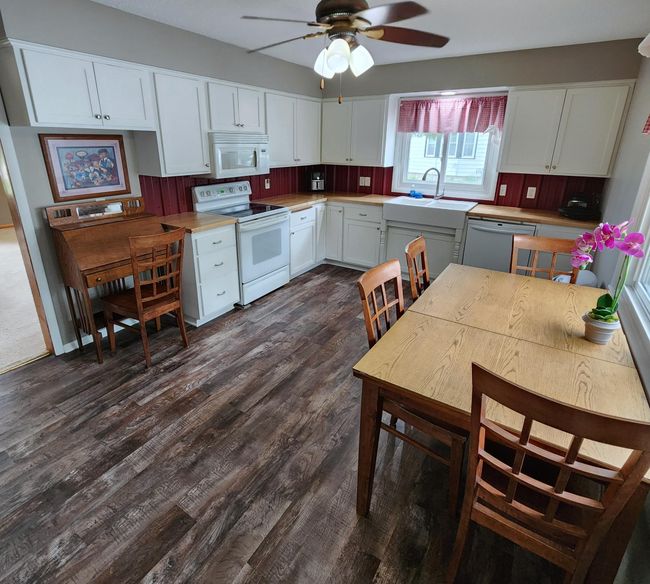 Eat In Kitchen B.jpg | Image 6
