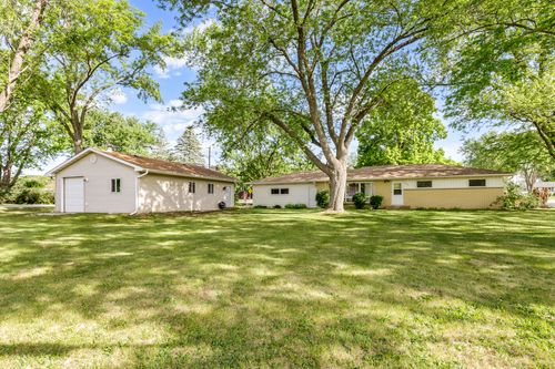 7624 Howe Road, Wonder Lake, IL, 60097 | Card Image