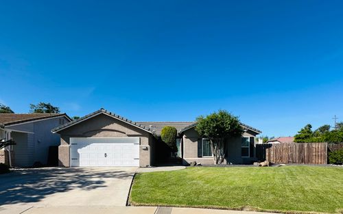 746 W Willow, Hanford, CA, 93230 | Card Image