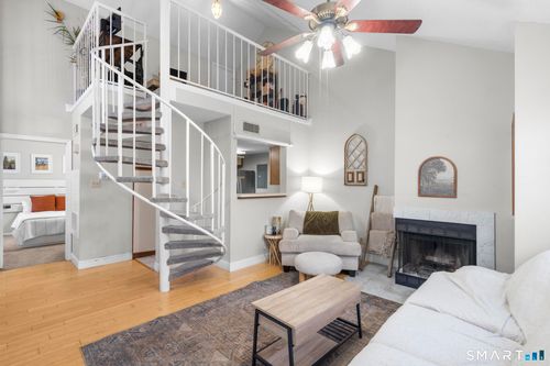 301-301 Carriage Crossing Ln, Middletown, CT, 06457-5866 | Card Image