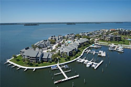 220-i-1880 Bay Rd, Vero Beach, FL, 32963-4317 | Card Image