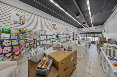 1201 W Flagler St, MIAMI, FL, 33135-2419 | Card Image