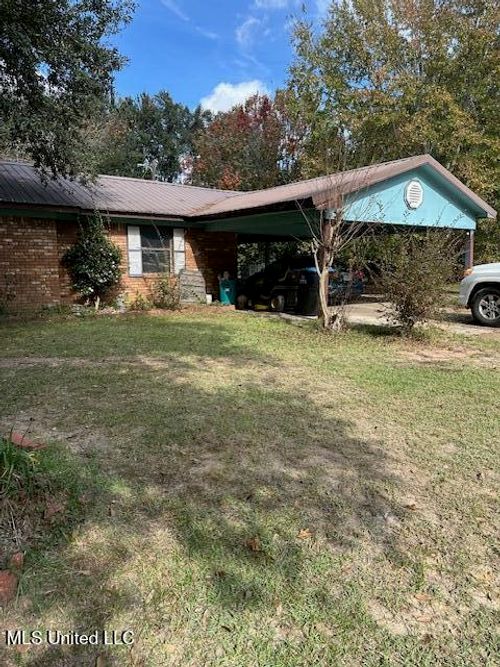 532 Mcpherson Dr, Monticello, MS, 39654-3677 | Card Image