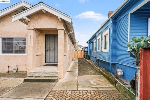 1838 40th Ave, Oakland, CA, 94601-4138 | Card Image