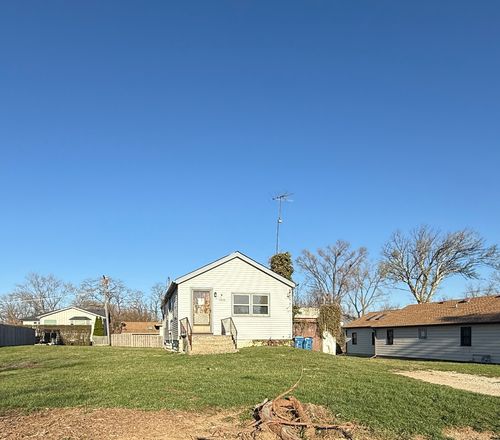 4908 Cross St, Downers Grove, IL, 60515-2451 | Card Image