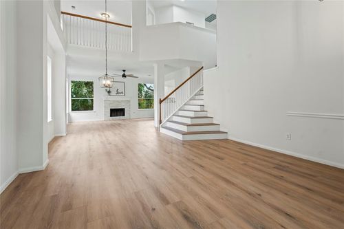 10908 Sycamore Dr S, La Porte, TX, 77571-4387 | Card Image