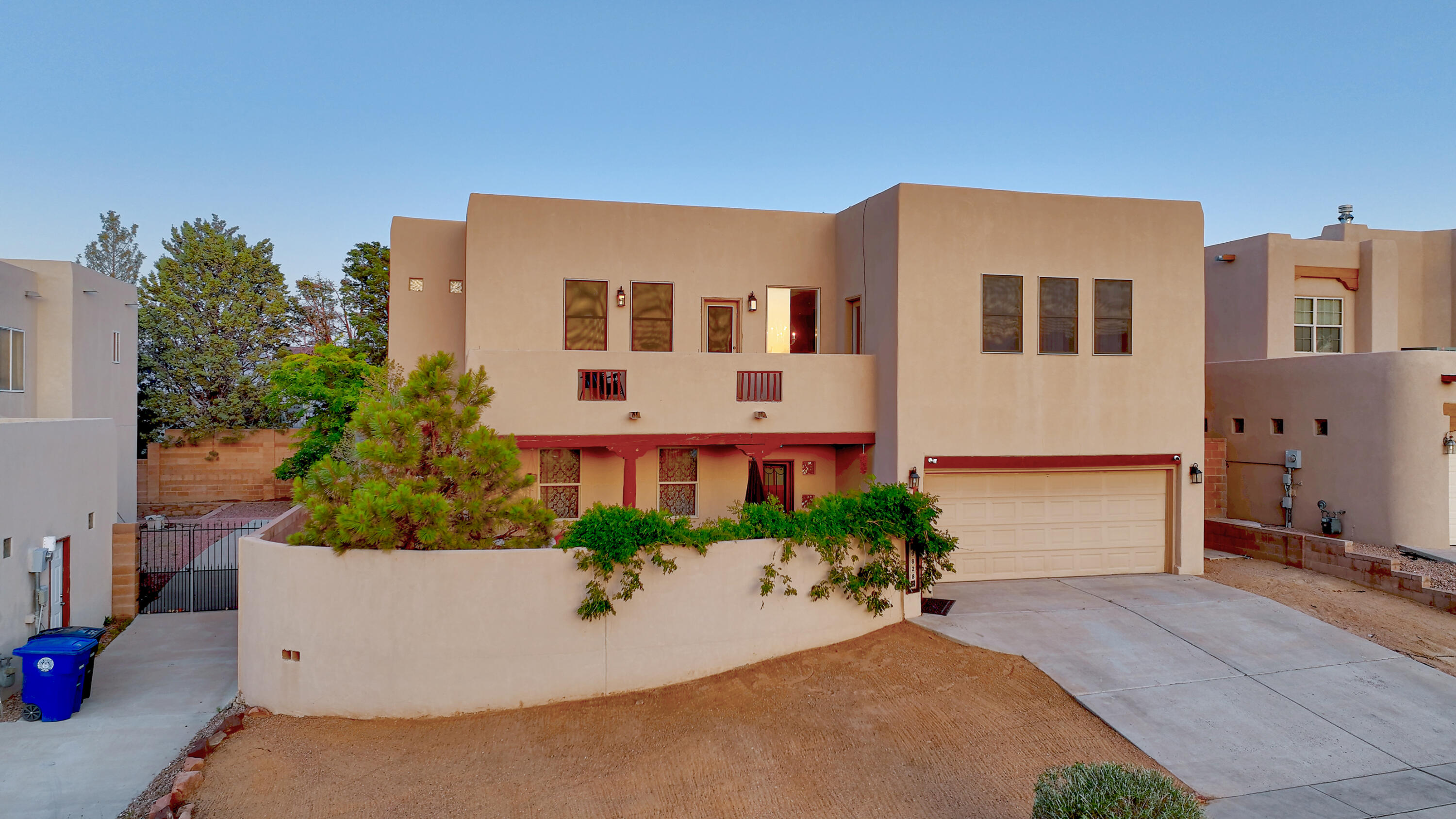 Davenport St, Albuquerque, NM 87114