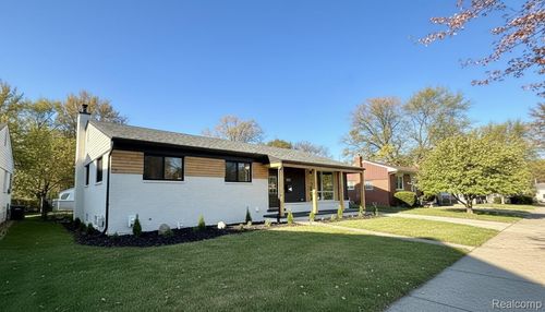 1443 Wacon Dr, Troy, MI, 48083-1028 | Card Image