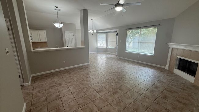 605 Columbine Ave, House other with 3 bedrooms, 2 bathrooms and null parking in Cedar Park TX | Image 5
