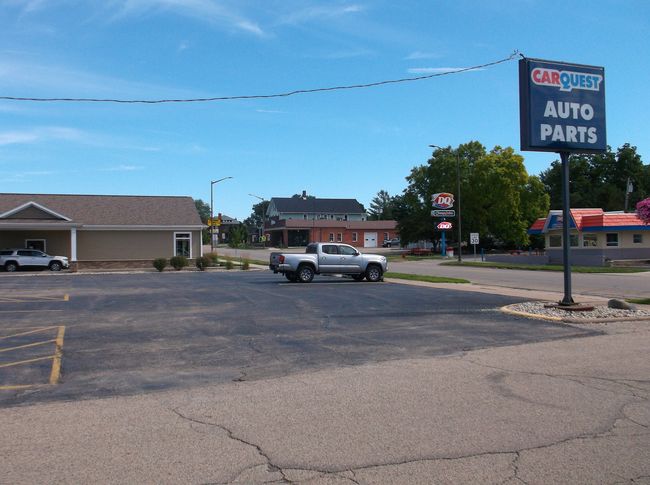 602 N Main St, Home with 0 bedrooms, 0 bathrooms and null parking in Princeton IL | Image 6