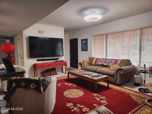 101 W Calle Montana Jack, Green Valley, AZ, 85614 | Card Image