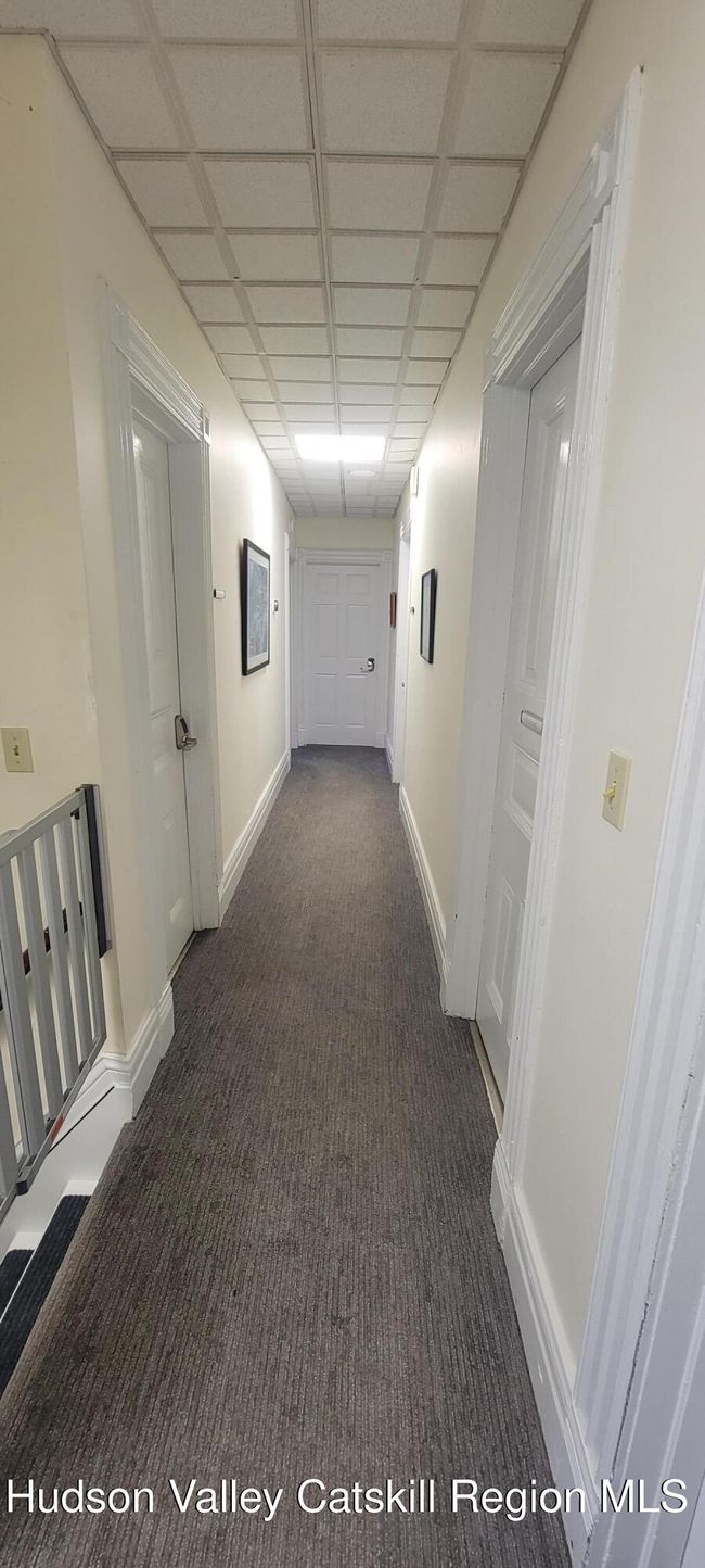 437 E Allen St, Home with 0 bedrooms, 2 bathrooms and null parking in Hudson NY | Image 7