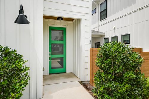 13-7601 Cooper Ln, Austin, TX, 78745-6383 | Card Image