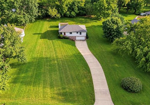 13470 Brookwood Way, Saint Joseph, MO, 64505-8528 | Card Image