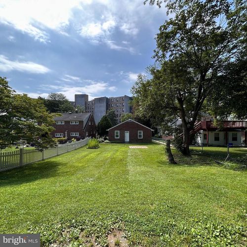 131 Sharpless St, WEST CHESTER, PA, 19382-3620 | Card Image