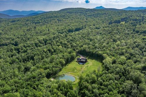 832 Lincoln Hill Rd, Hinesburg, VT, 05461-6615 | Card Image