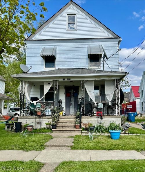 1347 Washington Ave, Lorain, OH, 44052-3558 | Card Image
