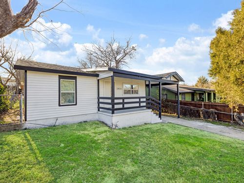 2821 Nw 31st St, Fort Worth, TX, 76106-5243 | Card Image