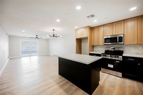 apt-a-1676 Jupiter Ct, Las Vegas, NV, 89119-5809 | Card Image