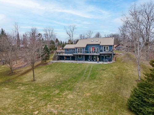 4 Alma St, Ailsa Craig, ON, N0M1A0 | Card Image