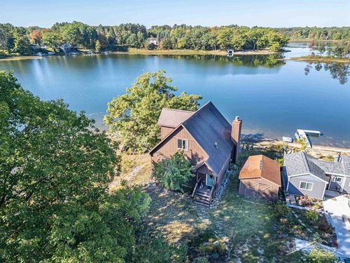 1876 S Schneider St, Lake City, MI, 49651-8677 | Card Image