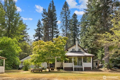 831 Pine Glen Dr, Easton, WA, 98925-5990 | Card Image