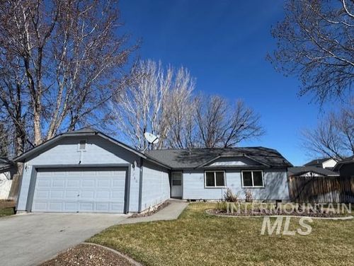 760 Willow Dr, Mountain Home, ID, 83647-3651 | Card Image