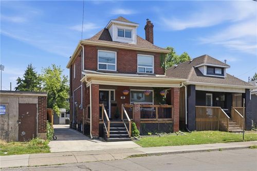 30 Lottridge St, Hamilton, ON, L8L6T5 | Card Image