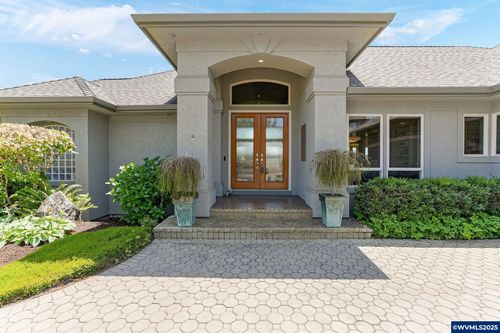 770 Hazeltine Ave Se, Salem, OR, 97306-9353 | Card Image