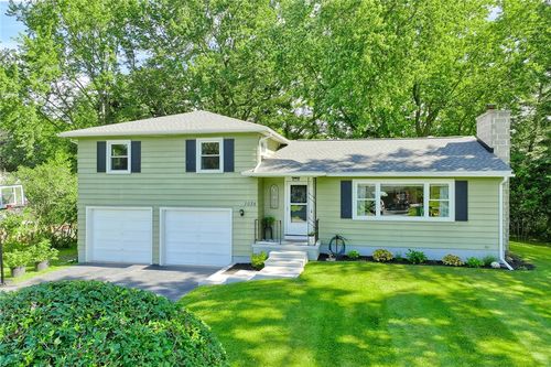 1038 Whalen Rd, Penfield, NY, 14526-1226 | Card Image