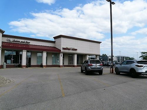908 Milwaukee Avenue, Libertyville, IL, 60048 | Card Image
