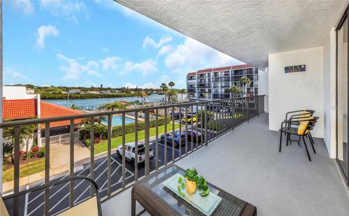 304-19111 Vista Bay Dr, INDIAN SHORES, FL, 33785-2126 | Card Image