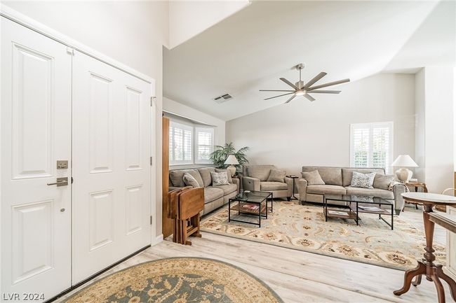 3740 Fox Glen Pkwy, House other with 3 bedrooms, 2 bathrooms and null parking in Las Vegas NV | Image 5