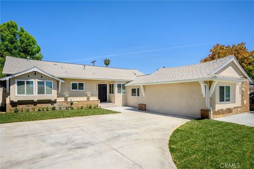 16057 Knapp St, North Hills, CA, 91343-3034 | Card Image