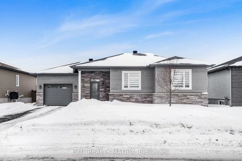 680 Roxane Cres, Hawkesbury, ON, K6A3W8 | Card Image