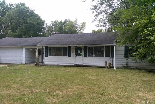 736 Louisa St, Mount Morris, MI, 48458-1735 | Card Image