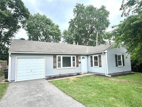 614 66th Ter, Gladstone, MO, 64118-3440 | Card Image