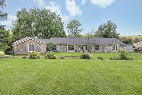 6107 Old Spanish Trl, Washingtn Twp, OH, 45459-1453 | Card Image
