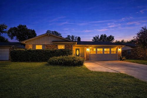 726 Idlewilde Dr, Lewisville, TX, 75067-4458 | Card Image