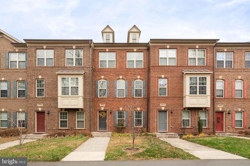 15981 Marsh Pl, HAYMARKET, VA, 20169-2733 | Card Image