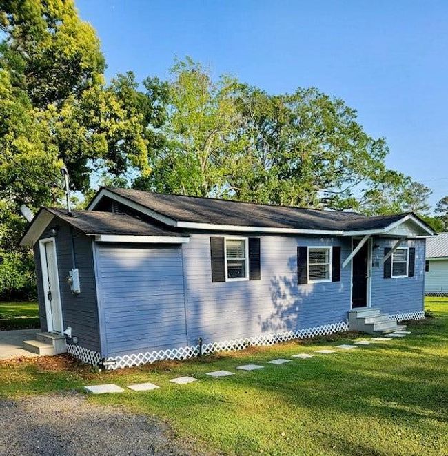 59 Ann St, House other with 2 bedrooms, 1 bathrooms and 2 parking in Homerville GA | Image 13