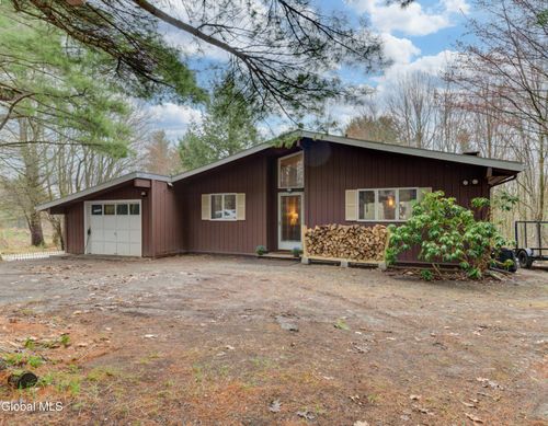 421 Potter Hill Rd, Petersburgh, NY, 12138-3215 | Card Image