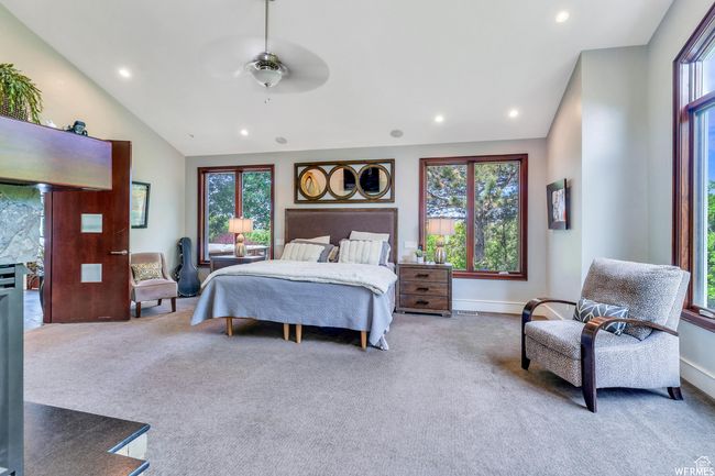 HUGE primary suite | Image 28