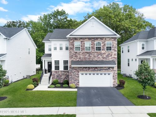 19 Kronenberg St, Tinton Falls, NJ, 07724-3342 | Card Image