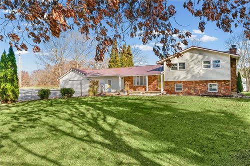 512 Norton Dr, OAKLAND, IL, 61943-5226 | Card Image