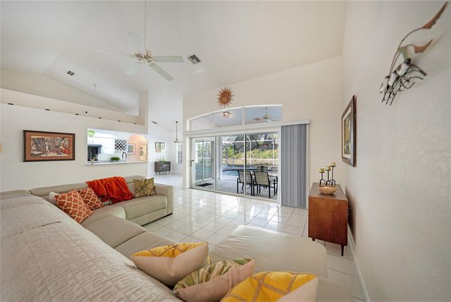 1065 Harbour Glen Pl, House other with 3 bedrooms, 2 bathrooms and null parking in PUNTA GORDA FL | Image 6