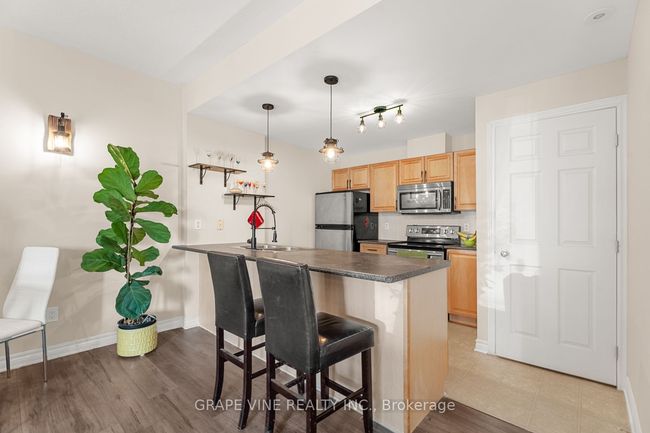 D - 165 Crestway Dr, Condo with 2 bedrooms, 2 bathrooms and null parking in Nepean ON | Image 12