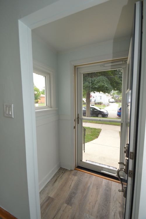 1529 N 33rd Ave, Melrose Park, IL, 60160-2819 | Card Image